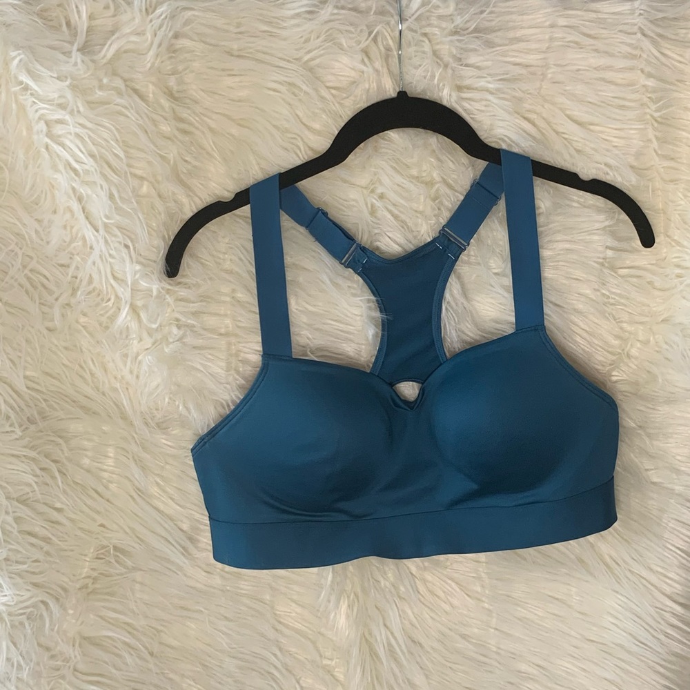 Victorias Secret Sports Bra